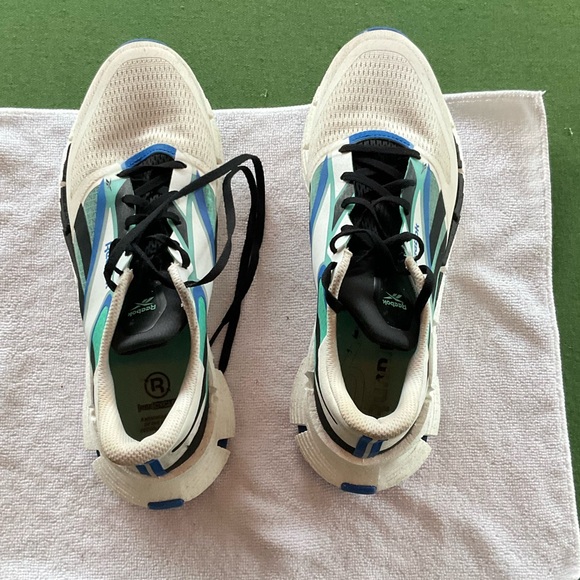 Reebok Runningg Shoes good used condition size 11 - Picture 6 of 7